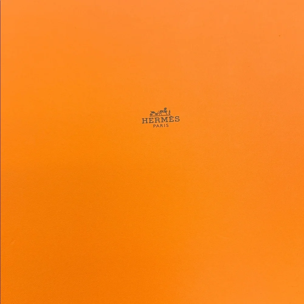 Hermès Royal Purple Silk Scarf with Orange Label - Picture 6 of 6